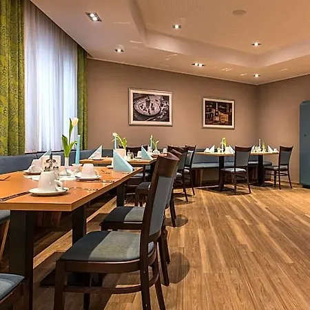 Akzent Koehler Otel 3*