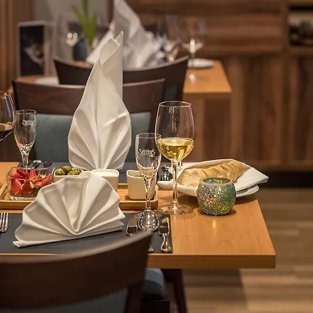 Отель Akzent Koehler