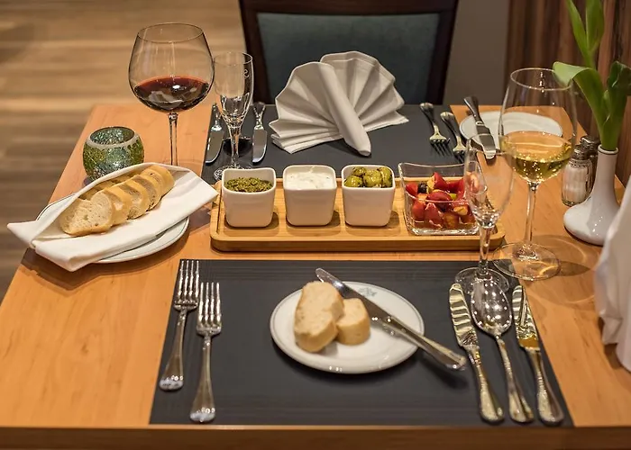 阿克真特科勒酒店 Gießen